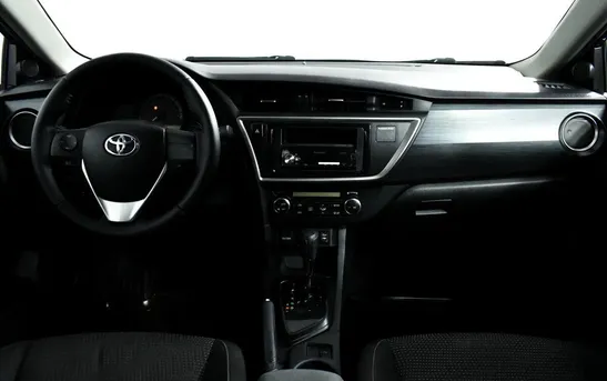 Toyota Auris 1.60 вариатор, фото №1