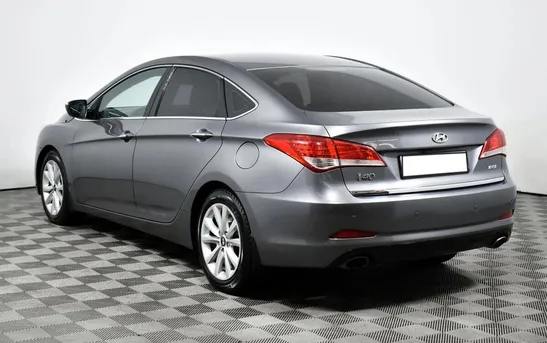 Hyundai i40 2.00 автомат, фото №1