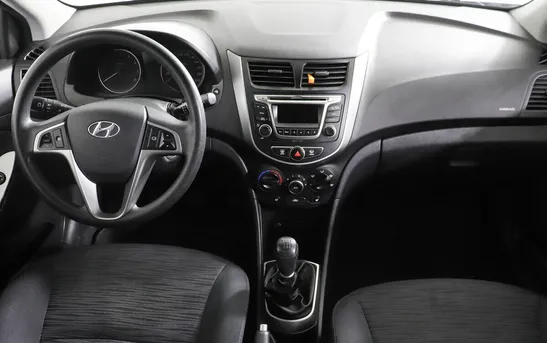 Hyundai Solaris 1.60 механика, фото №1