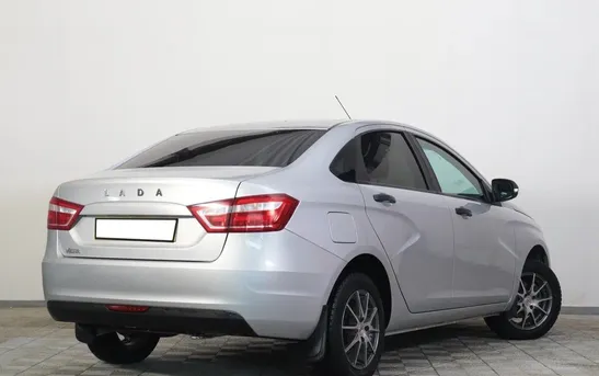 Lada (ВАЗ) Vesta 1.60 механика, фото №1