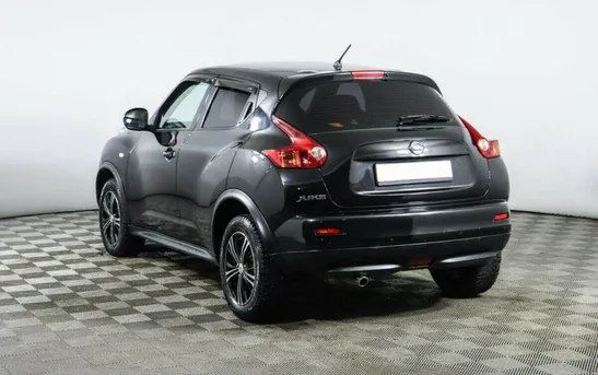 Nissan Juke 1.60 вариатор, фото №1