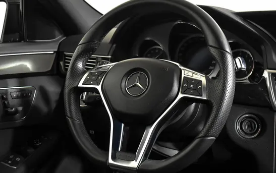 Mercedes-Benz E-Класс 3.50 автомат, фото №1