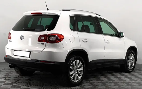 Volkswagen Tiguan 2.00 автомат, фото №1