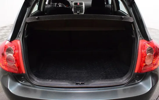 Toyota Auris 1.60 механика, фото №1