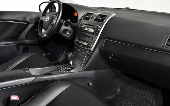 Toyota Avensis 1.80 вариатор, фото №1