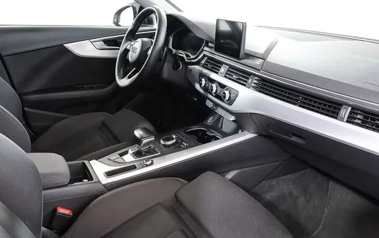 Audi A4 2.00 робот, фото №1