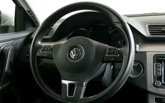 Volkswagen Passat 1.80 робот, фото №1