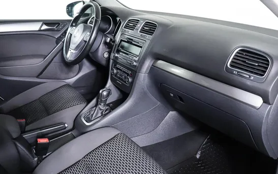 Volkswagen Golf 1.60 робот, фото №1