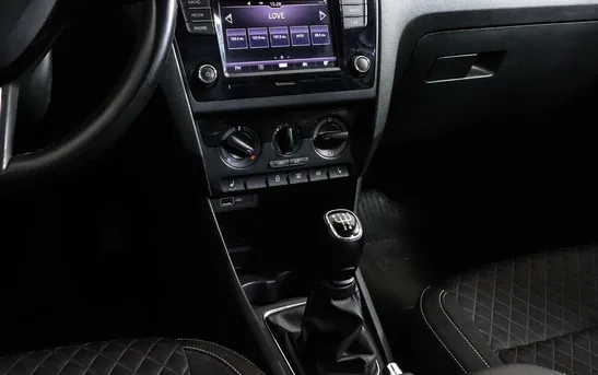 Skoda Rapid 1.60 механика, фото №1