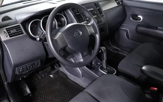 Nissan Tiida 1.60 автомат, фото №1