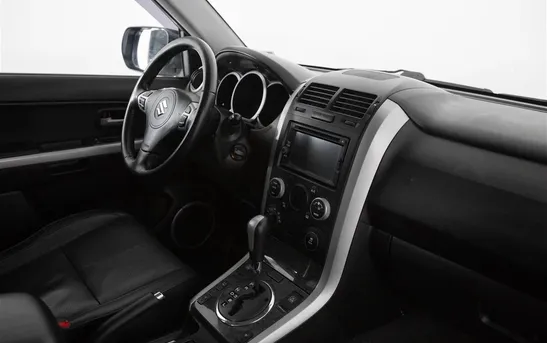 Suzuki Grand Vitara 2.00 автомат, фото №1