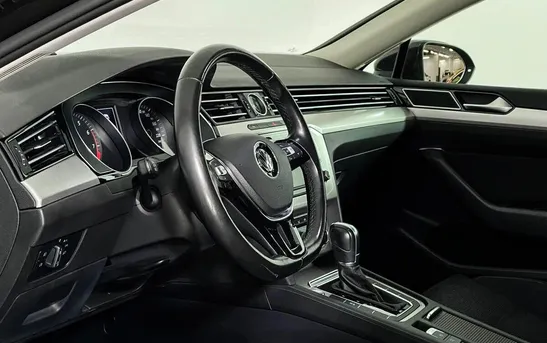 Volkswagen Passat 1.40 робот, фото №1