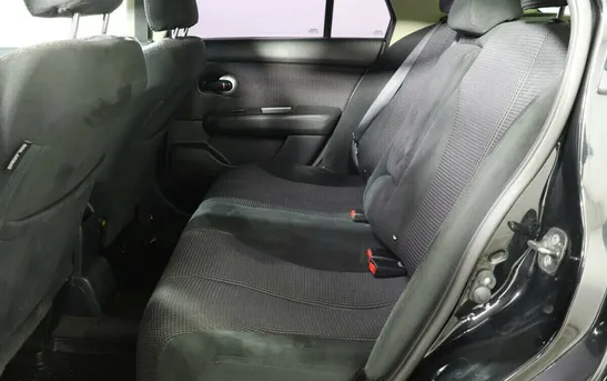 Nissan Tiida 1.60 механика, фото №1