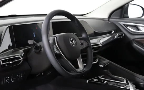 Changan Eado Plus 1.40 робот, фото №1