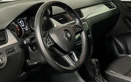 Skoda Rapid 1.40 робот, фото №1