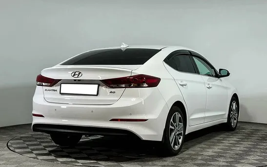 Hyundai Elantra 2.00 автомат, фото №1