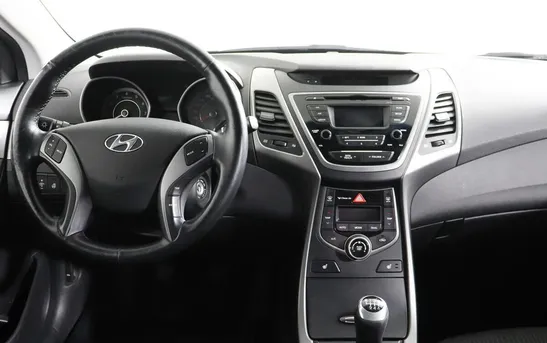 Hyundai Elantra 1.60 механика, фото №1