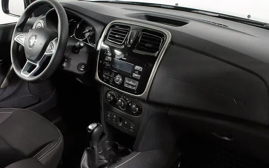 Renault Logan 1.60 автомат, фото №1