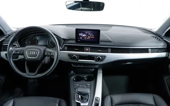 Audi A4 1.40 робот, фото №1