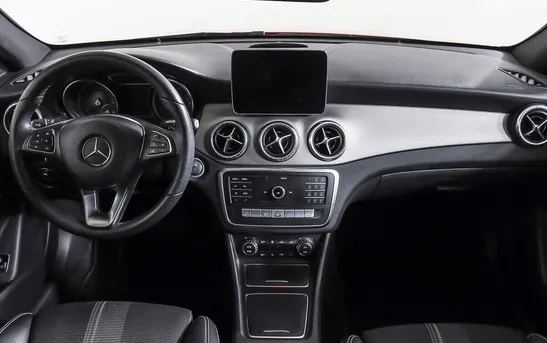 Mercedes-Benz CLA 1.60 робот, фото №1