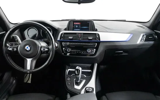 BMW 1 серии 1.50 автомат, фото №1