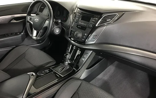 Hyundai i40 2.00 автомат, фото №1