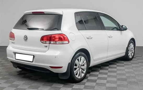 Volkswagen Golf 1.60 робот, фото №1