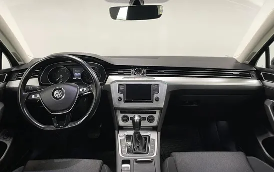 Volkswagen Passat 1.80 робот, фото №1