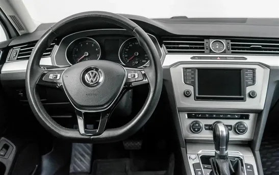 Volkswagen Passat 1.80 робот, фото №1