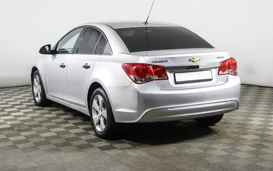 Chevrolet Cruze 1.60 автомат, фото №1