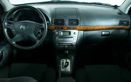 Toyota Avensis 2.00 автомат, фото №1
