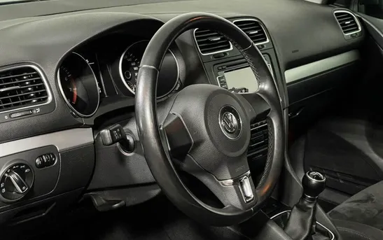 Volkswagen Golf 1.60 робот, фото №1