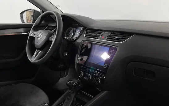 Skoda Octavia 1.80 робот, фото №1