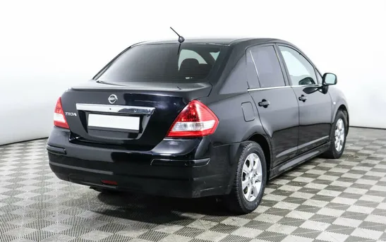 Nissan Tiida 1.60 механика, фото №1