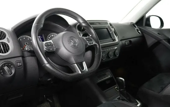 Volkswagen Tiguan 2.00 автомат, фото №1