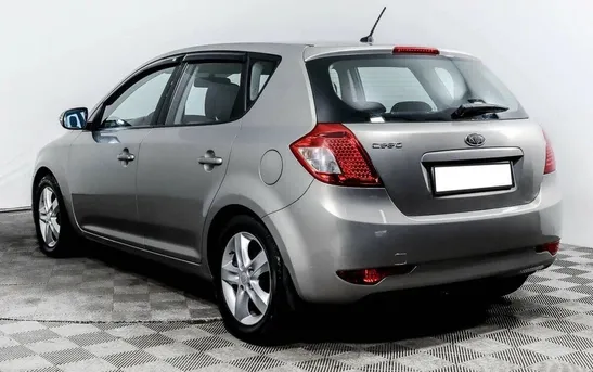 Kia Ceed 1.60 механика, фото №1