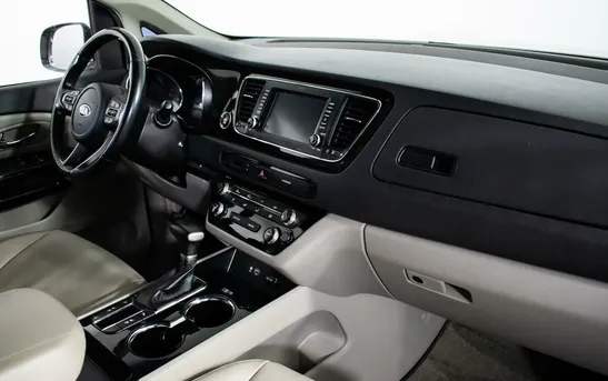 Kia Carnival 2.20 автомат, фото №1