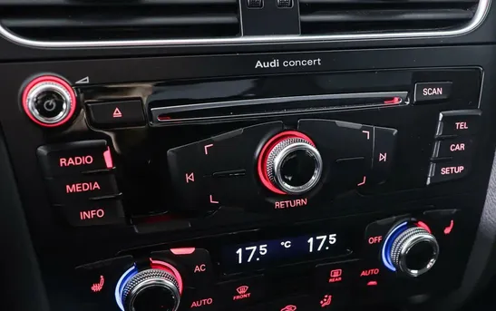 Audi A4 2.00 робот, фото №1