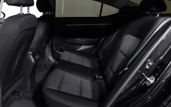 Hyundai Elantra 1.60 автомат, фото №1