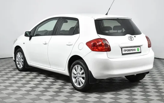Toyota Auris 1.60 робот, фото №1