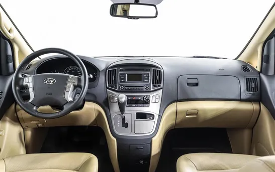 Hyundai H-1 2.50 автомат, фото №1