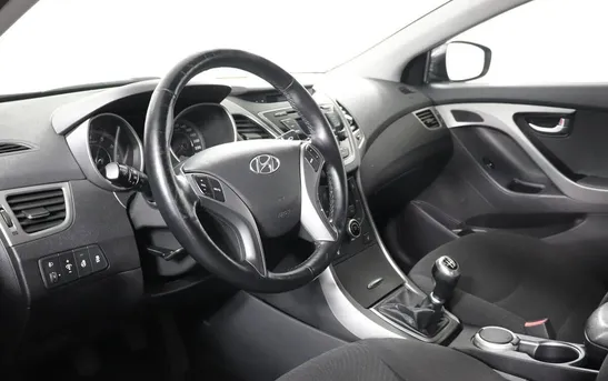 Hyundai Elantra 1.60 механика, фото №1