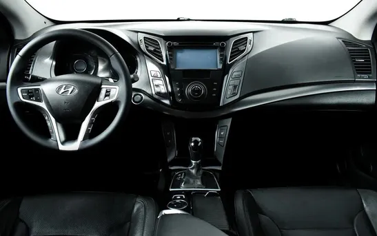 Hyundai i40 2.00 автомат, фото №1