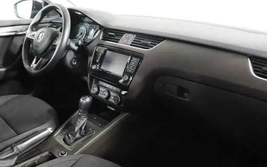 Skoda Octavia 1.80 робот, фото №1