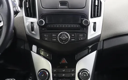 Chevrolet Cruze 1.60 механика, фото №1