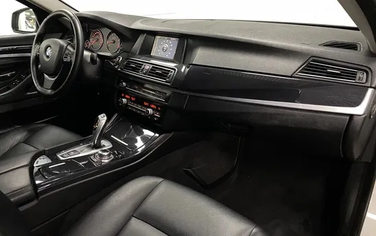 BMW 5 серии 2.00 автомат, фото №1