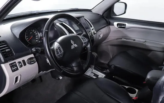 Mitsubishi Pajero Sport 2.50 автомат, фото №1