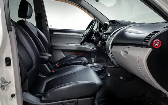 Mitsubishi Pajero Sport 3.00 автомат, фото №1