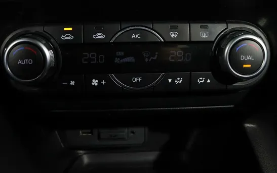 Mazda 3 1.50 автомат, фото №1