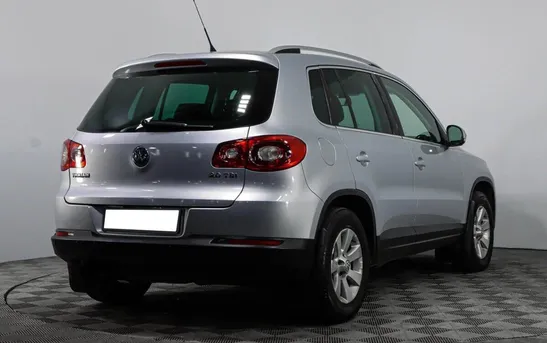 Volkswagen Tiguan 2.00 автомат, фото №1